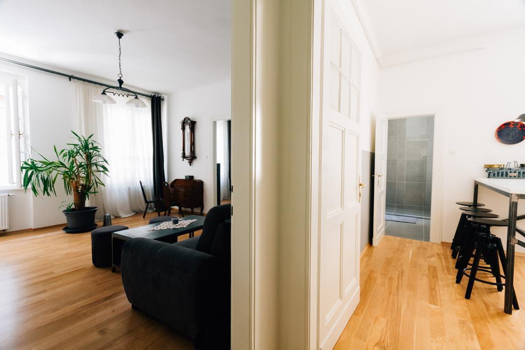 Mazuranic Square Apartment Zagreb Kamer foto
