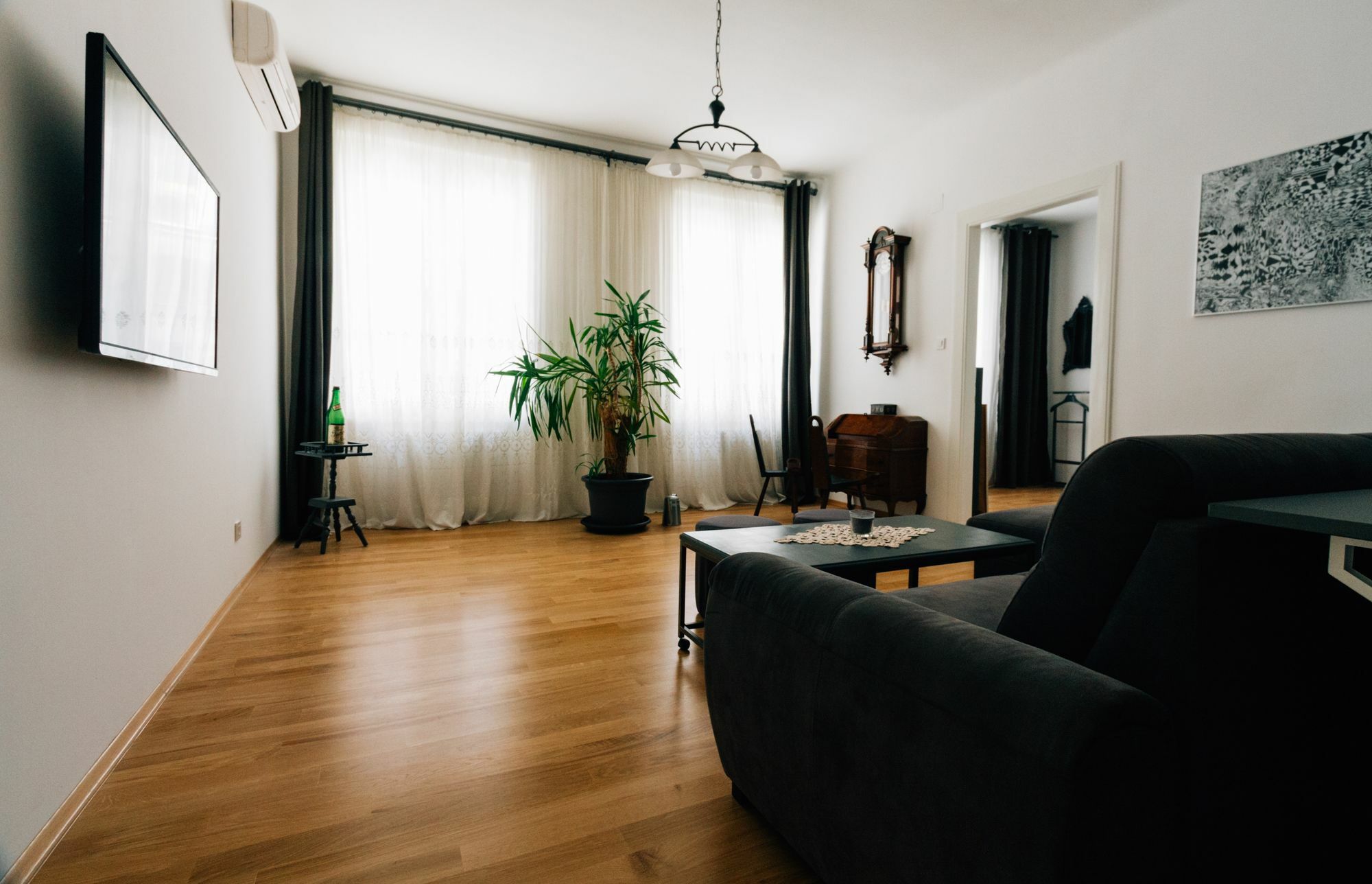 Mazuranic Square Apartment Zagreb Buitenkant foto